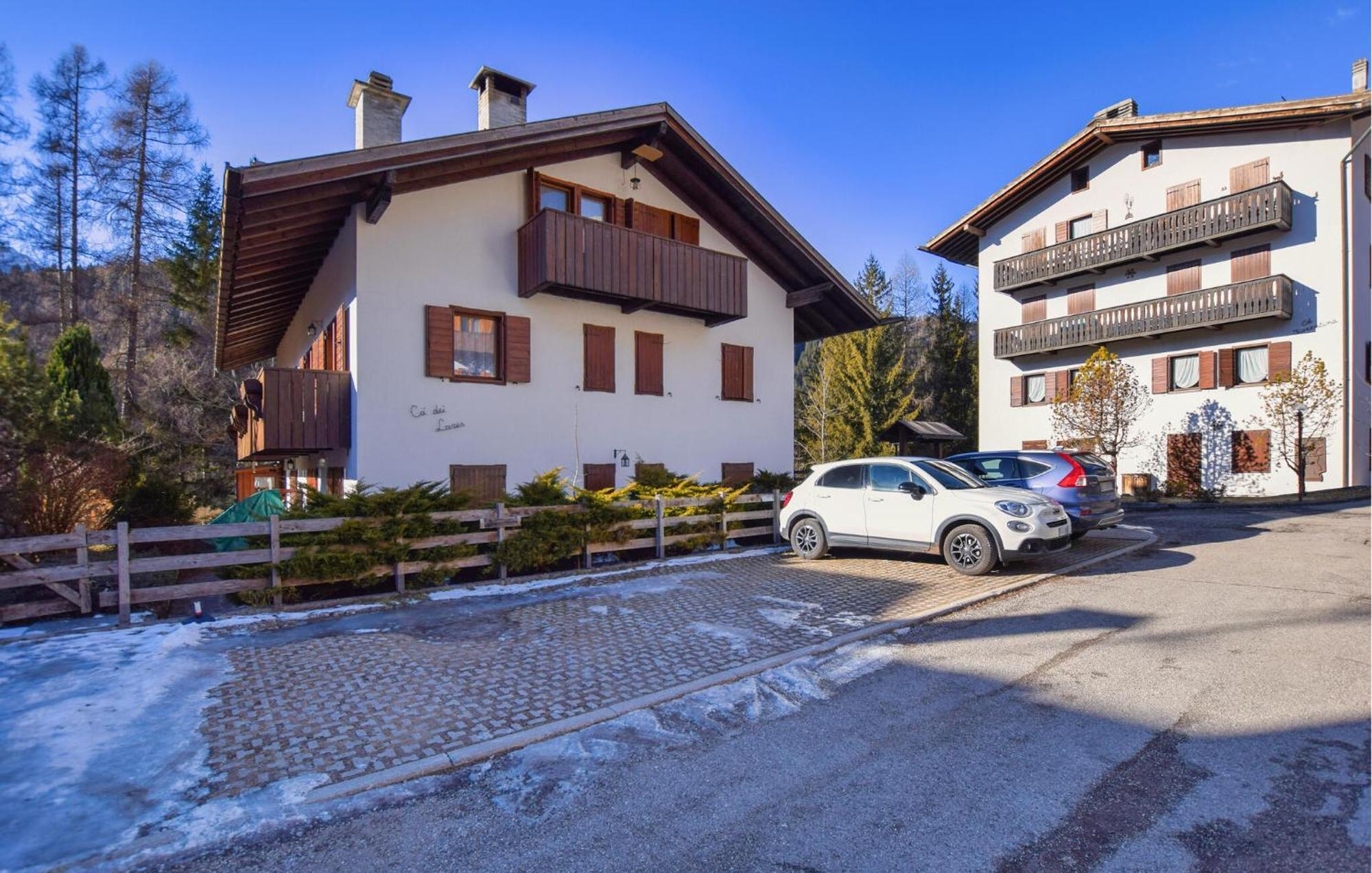 2 Bedroom Amazing In Appartamento San Vito di Cadore